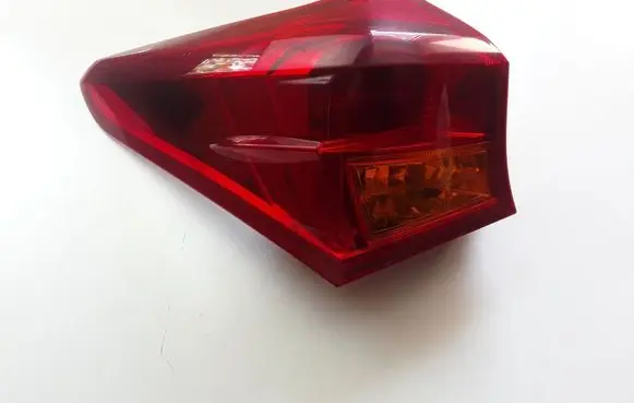 Toyota Auris E180 Rear/tail lights 8156102710