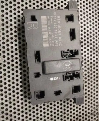 Mercedes-Benz Vito Viano W639 Door control unit/module 6398201226