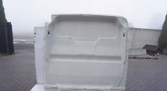 Tailgate trim