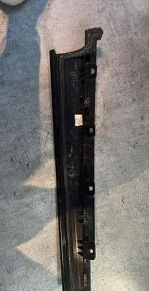 Ford S-MAX Front door glass trim molding AM21R20898