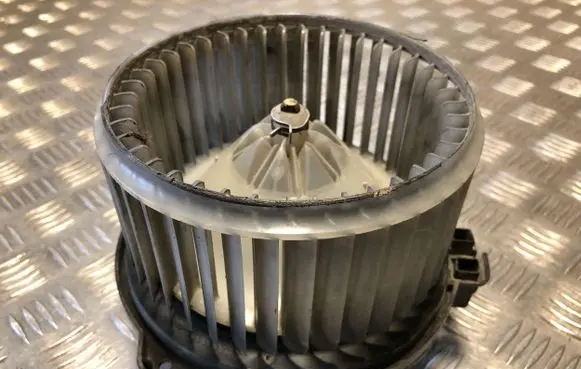 Toyota Avensis T250 Heater fan/blower 0130101601 MF0160700610