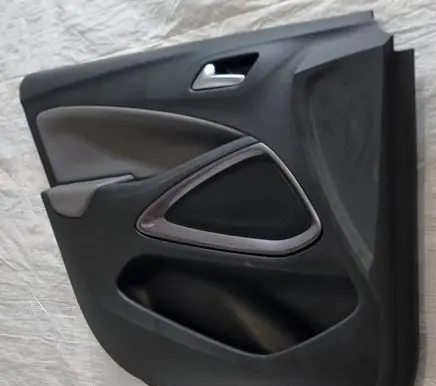 Opel Crossland X Front door card panel trim 