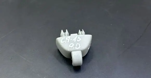 Sun visor clip/hook/bracket