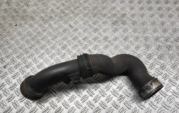 Volkswagen Transporter - Caravelle T5 Intercooler hose/pipe 7H0145980F