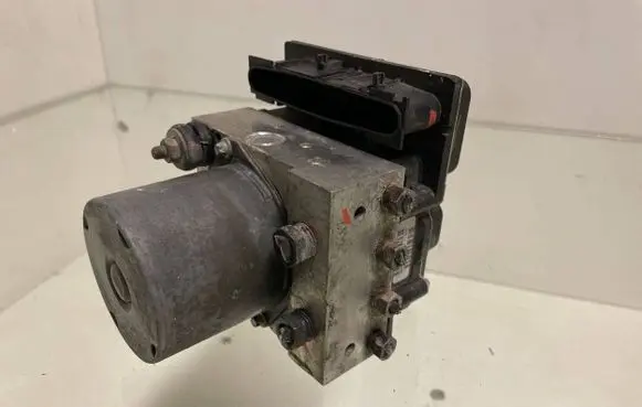 Toyota Corolla Verso AR10 ABS Pump 4454001020