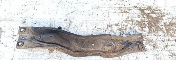 KIA Carens I Front subframe