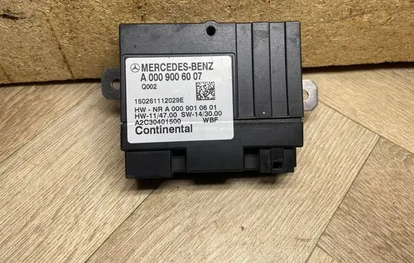 Mercedes-Benz C W205 Fuel injection pump control unit/module A0009006007 A2C30401500