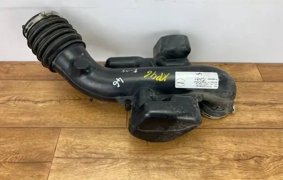 Ford F150 Air intake hose/pipe FL349B642BBPINYA FL349B642BB