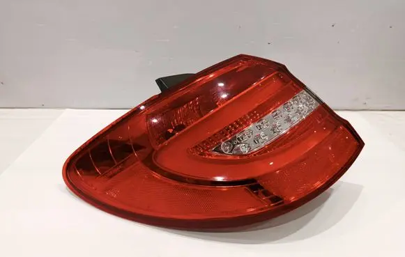 Mercedes-Benz B W246 W242 Rear/tail lights A2468200564 607501