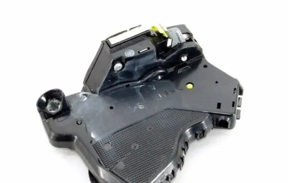 Daihatsu Sirion Front door lock 