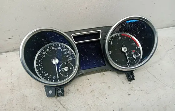 Mercedes-Benz GL X166 Speedometer (instrument cluster) A1669003606 0263683120 A1669022003