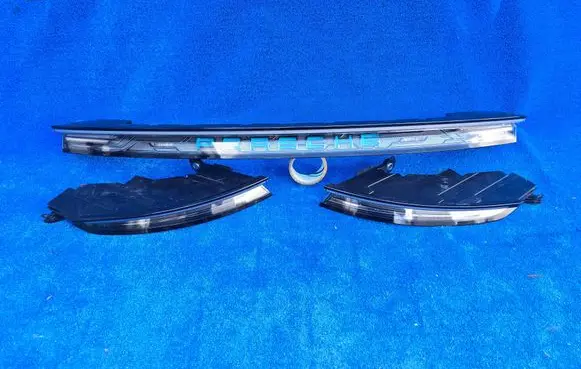Porsche Taycan 9J1 Rear/tail lights 9JA945082D 9JA945096A