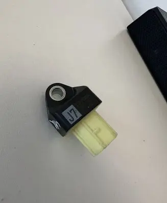 Toyota C-HR I Airbag deployment crash/impact sensor 89831F4020