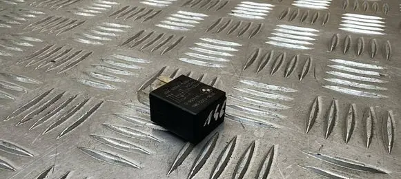 Mini Cooper Countryman R60 Other relay 61361472984