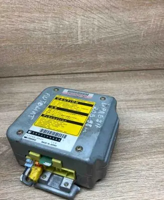 Subaru Impreza I Airbag control unit/module 98221FA000 1523000405