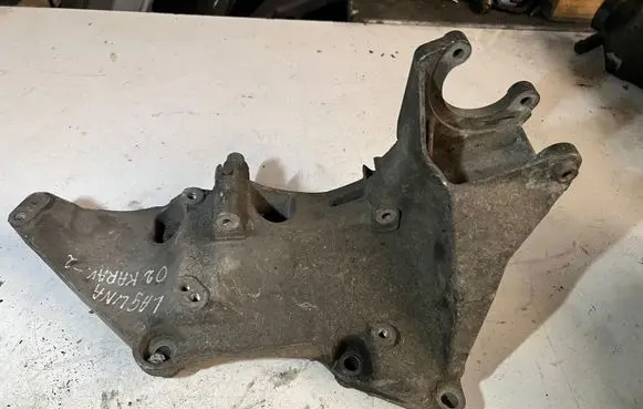 Generator/alternator bracket