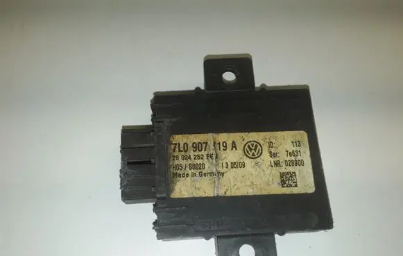 Volkswagen Touareg I Alarm control unit/module 7L0907719A 28024525FGU