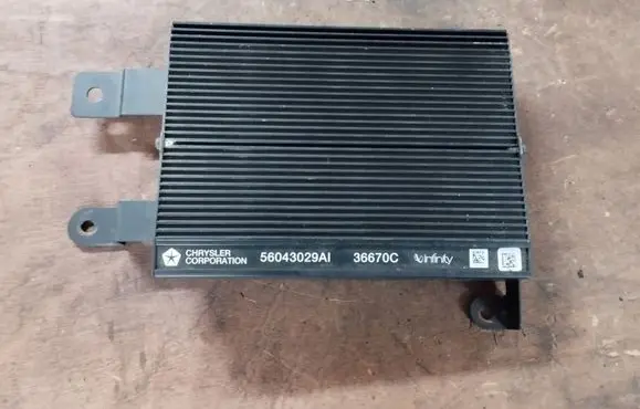 Dodge Durango I Sound amplifier 56043029AI