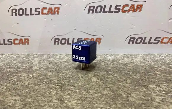 Audi A6 S6 C5 4B Other relay 8A0951253