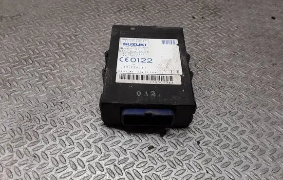 Suzuki Grand Vitara I Door central lock control unit/module 3719165D23