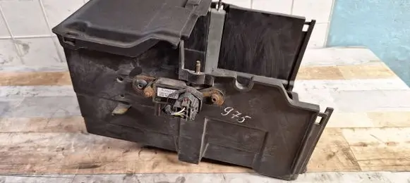 Ford C-MAX II Battery box tray AM5110723AB AV615L200AA