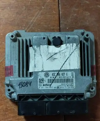 Volkswagen Golf VI Engine control unit/module 03C906027G 0261S04848