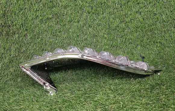 Mercedes-Benz E W212 Headlight part 18302501 18304801