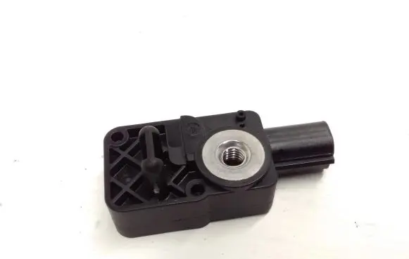Opel Insignia A Airbag deployment crash/impact sensor 13593676 5WK66080 R1542312971