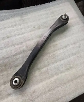 Rear control arm