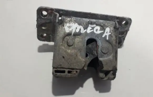 Opel Omega B1 Tailgate/trunk/boot lock/catch/latch gm121