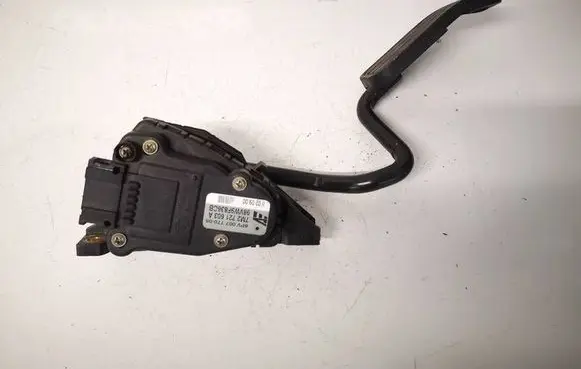 Ford Galaxy Accelerator throttle pedal 7M2721603A 6PV00777005