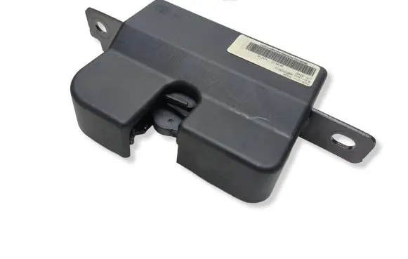 Alfa Romeo Giulia Seat back rest lock catch 05053323830 85630