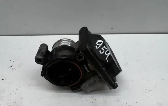 Volkswagen Touran II Electric throttle body valve 03L128063T 2610142120 A2C83076400