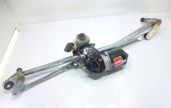Audi A4 S4 B7 8E 8H Front wiper linkage and motor