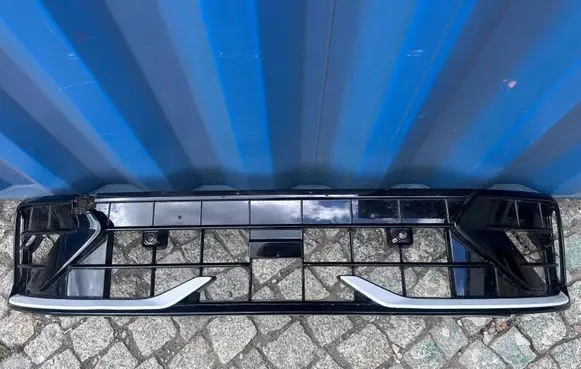 Volkswagen Golf VIII Front grill 4316995815724