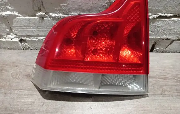 Volvo S60 Rear/tail lights 30643326 30643328