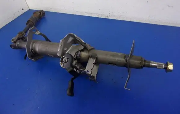 Nissan Almera Tino Steering wheel axle