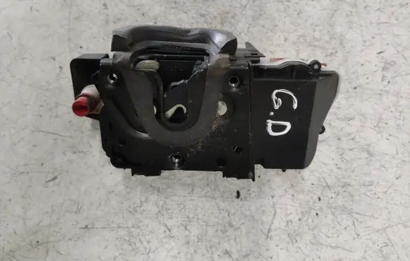 Peugeot 607 Rear door lock