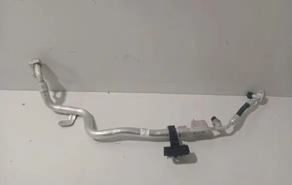 BMW 5 G30 G31 G38 Air conditioning (A/C) pipe/hose 9324795