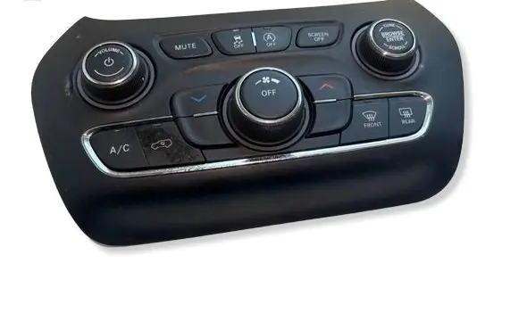 Jeep Cherokee Climate control unit 68285938AD 2858B 16748101