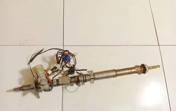 Subaru Impreza II Steering wheel axle 88215AE010