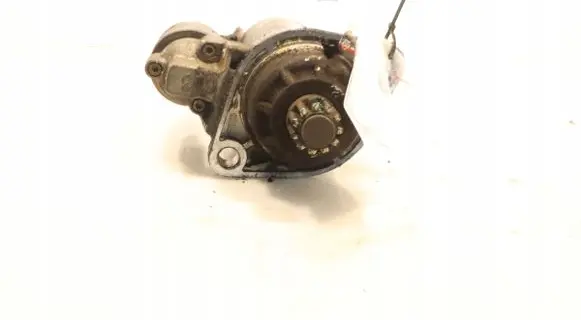 Volkswagen PASSAT B6 Starter motor 1005831663
