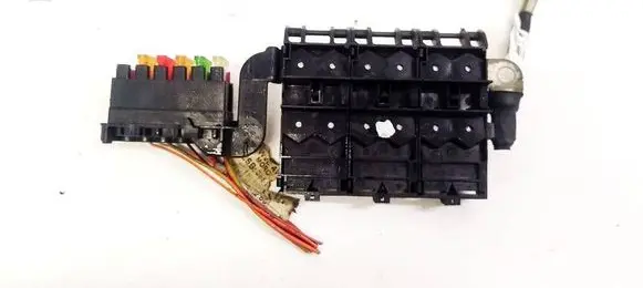 Volkswagen Polo IV 9N3 Fuse box set