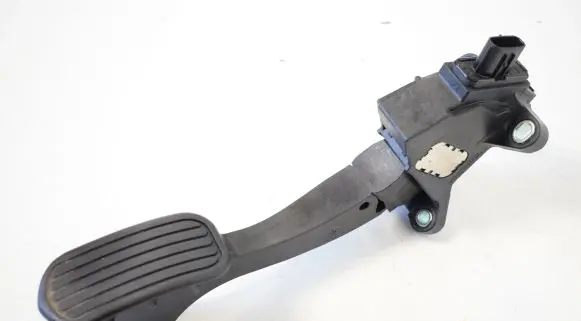 Toyota Prius (XW50) Accelerator throttle pedal 781100W100