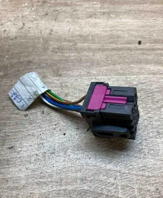 Volkswagen PASSAT B6 Plug wire 1J0937733
