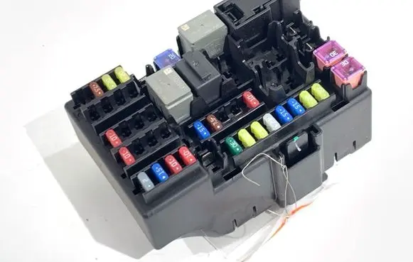 Opel Corsa E Fuse box set 