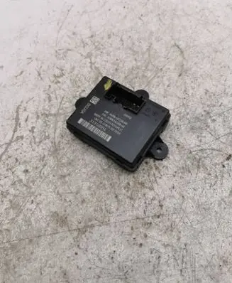 Volvo V40 Door control unit/module AV6N14C236BB 31318954