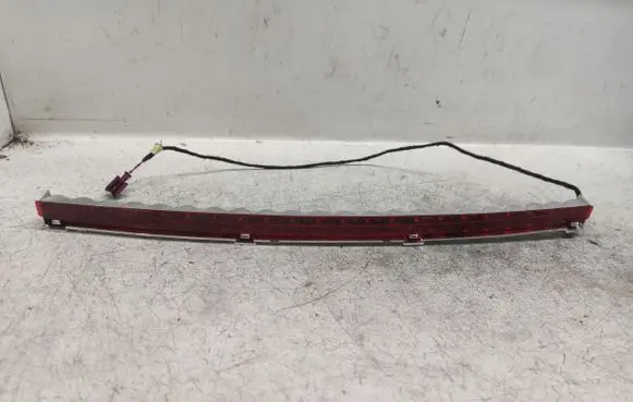 Mercedes-Benz C W204 Third/center stoplight A2048200056