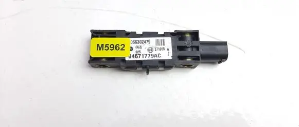 Chrysler 300 - 300C Airbag deployment crash/impact sensor 04671779AC M5962