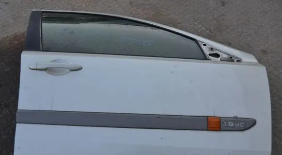 Renault Laguna II Front door
